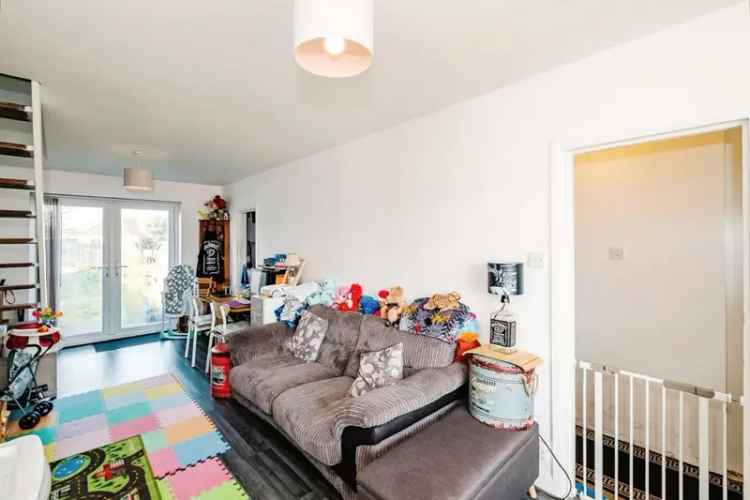 2-Bed Bungalow near Widewater Lagoon Lancing