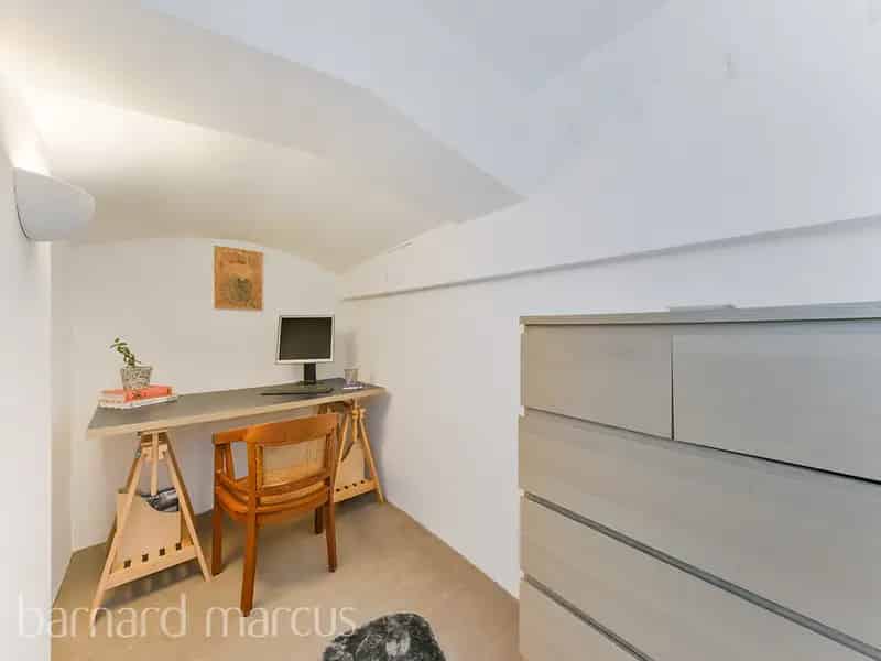One Double Bedroom Apartment West Kensington Zero Deposit Available