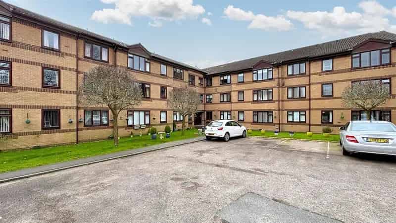 2 Bedroom Retirement Property for Sale