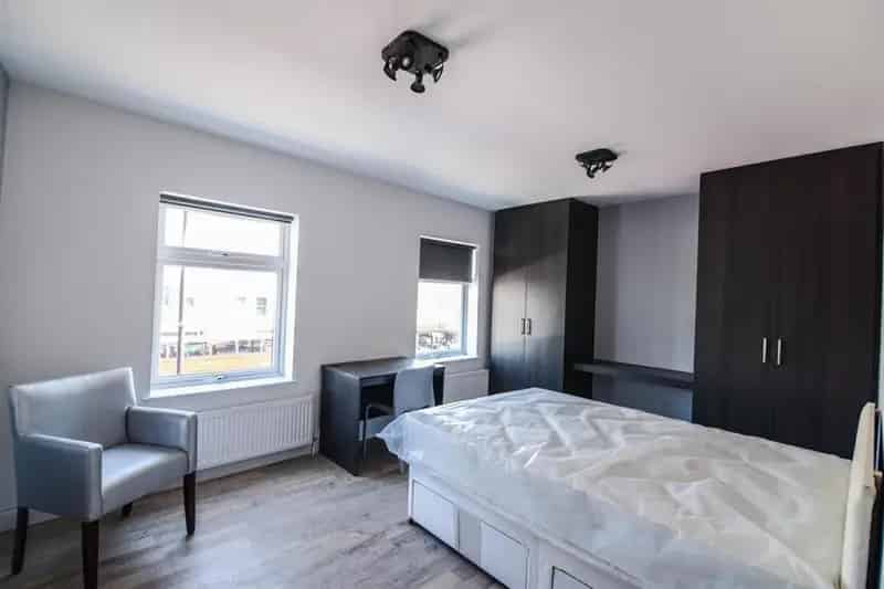 2 Bedroom Flat To Let Denmark Hill