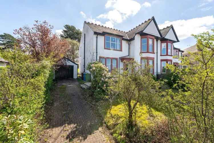 4 Bedroom Semi-Detached House for Sale in Clarkston