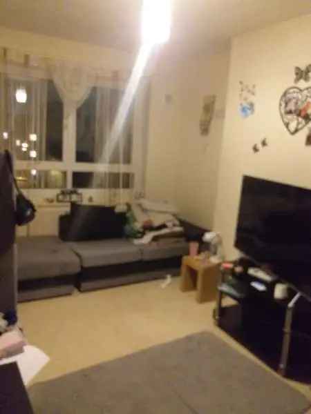 Flat For Rent in Portsmouth, England