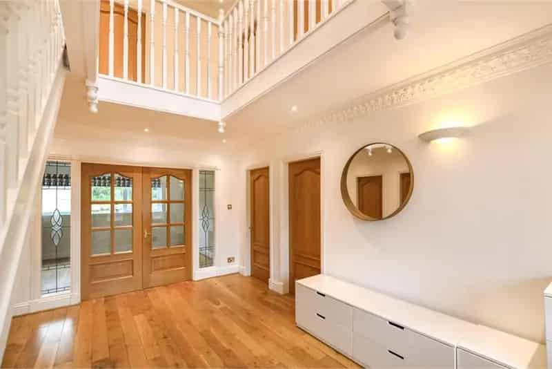 4 Bed Detached House with 3 Reception Rooms and Solar Panels