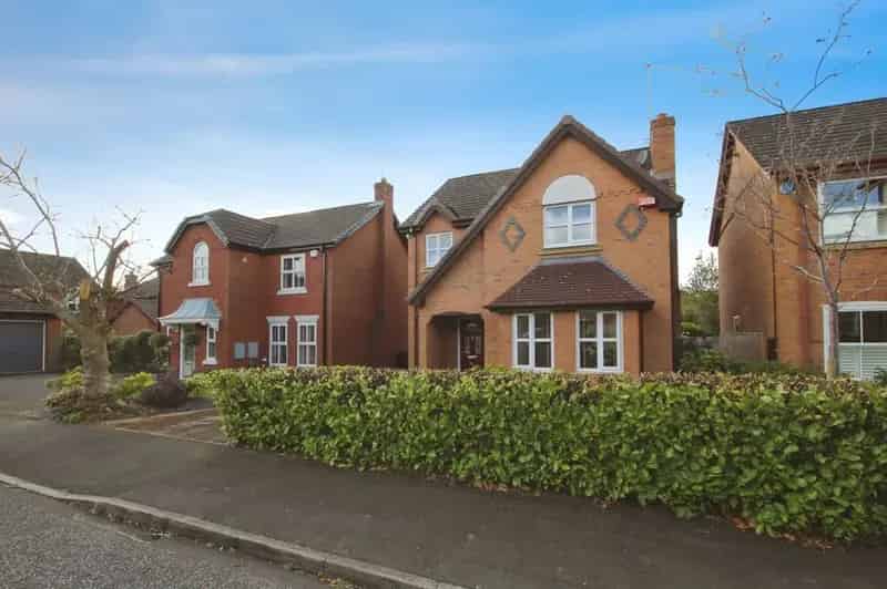 4 Bedroom Detached House to Rent Wilmslow SK9