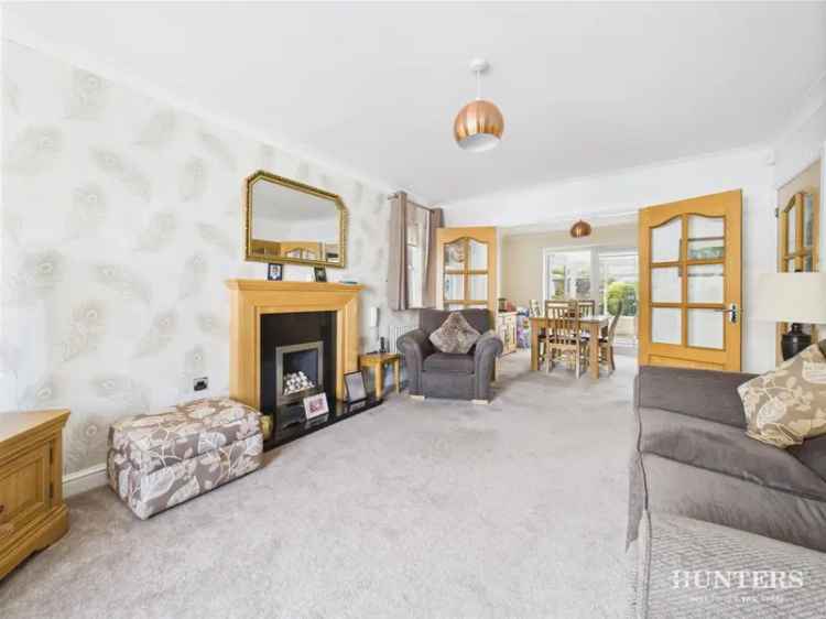 4 Bedroom Detached House For Sale Near Schools and Transport
