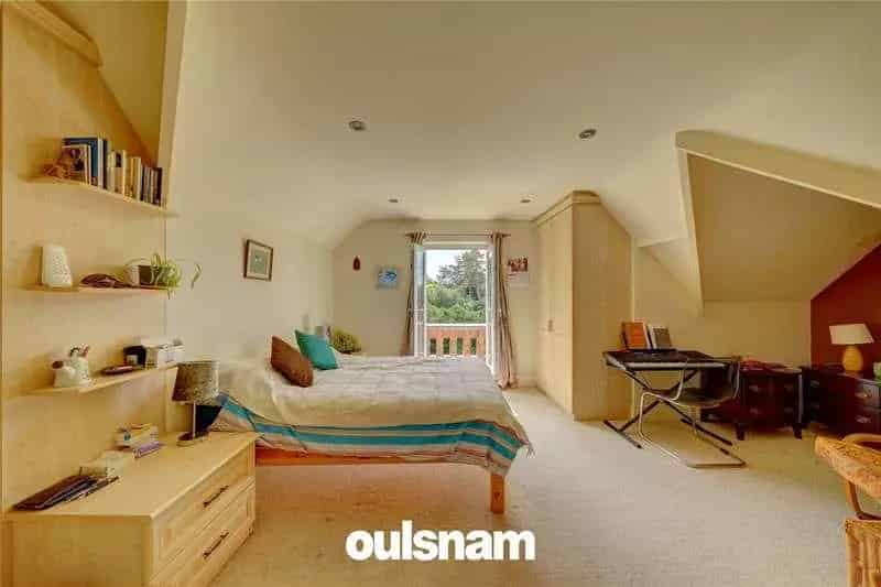 2 Bed Penthouse Apartment for Sale