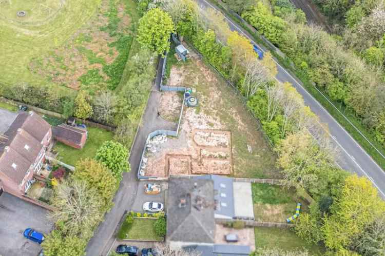 Sedbury Lane Development Plots: Two Premium 5/6 Bedroom Houses