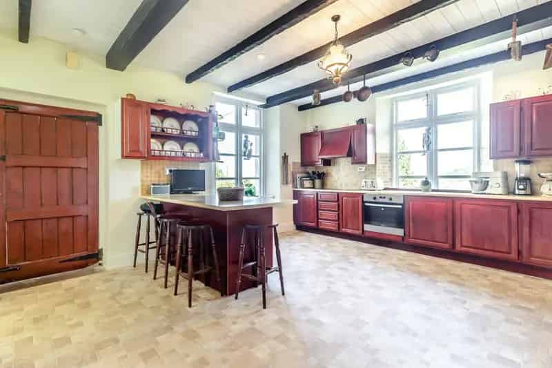 17th Century Farmhouse 5 Bedrooms Usk Valley
