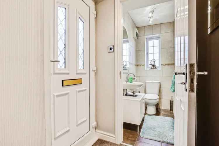 3 Bed Semi Detached House With Orangery And Garage