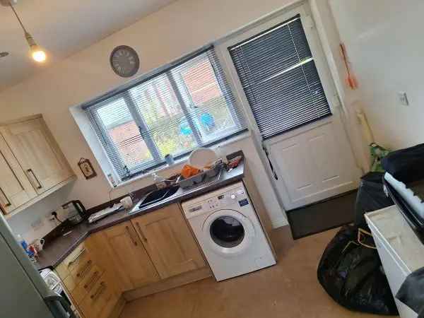 House For Rent in Eastfield, England