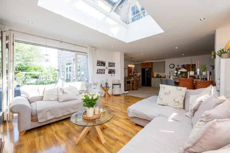 6 Bedroom Detached House for Sale Doddington
