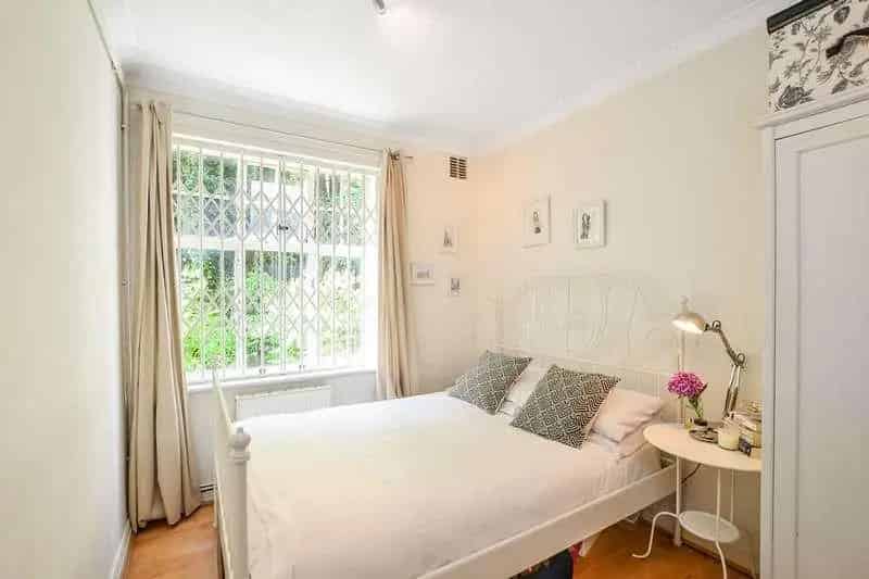 2 Bed Flat for Sale in Belsize Park