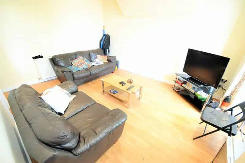 4 Bedroom House Share Leeds All Bills Included