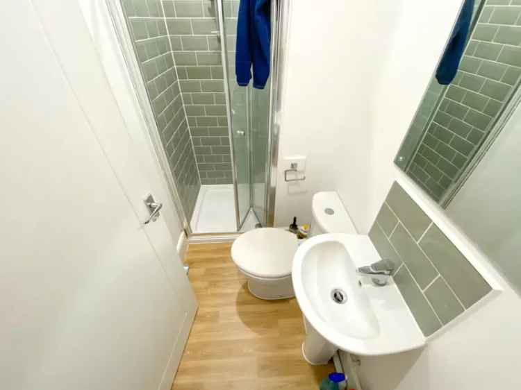Flat To Rent Available 14082025