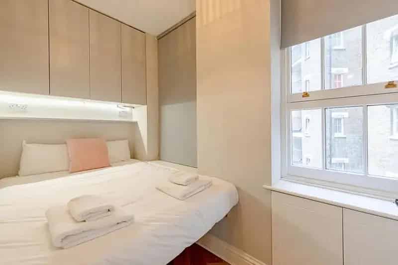 One Bedroom Flat near Farringdon Elizabeth Line - Grade II Listed Building