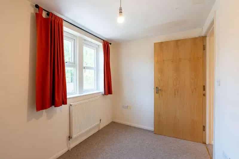 2 Bed Flat for Sale in Oxford Cowley Road Area