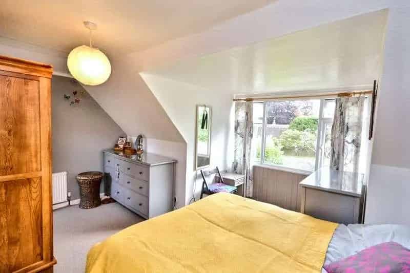 2 Bed Detached Cottage for Sale Redlynch New Forest