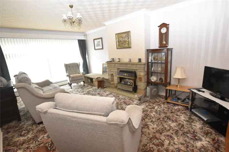 Bungalow For Sale in Bradford, England