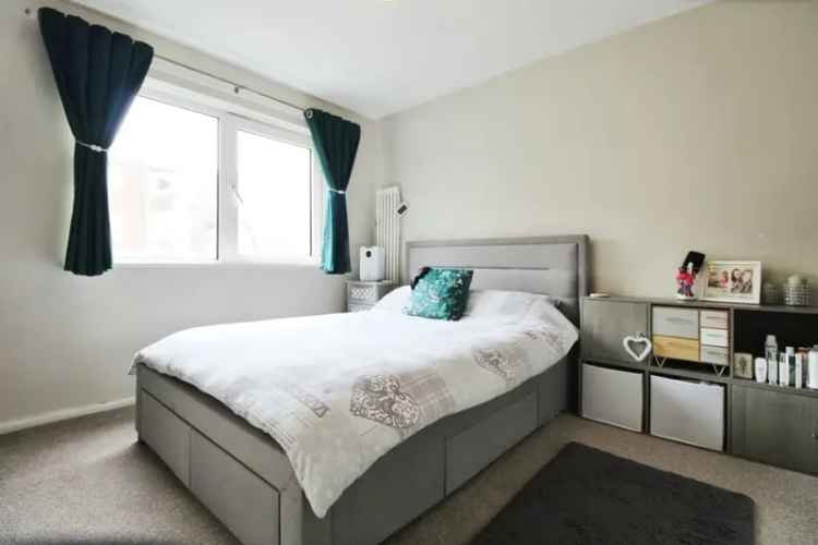 1 Bedroom Flat Coed Edeyrn First Time Buyer Modern Flat