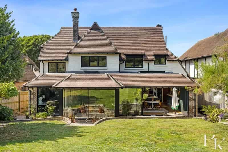 4 Bedroom Detached House for Rent in Rottingdean