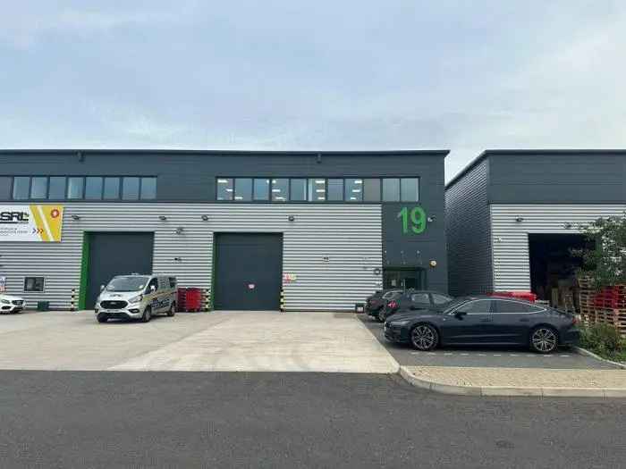 Warehouse Space Near Beeston Train Station 3 Phase Power Secure