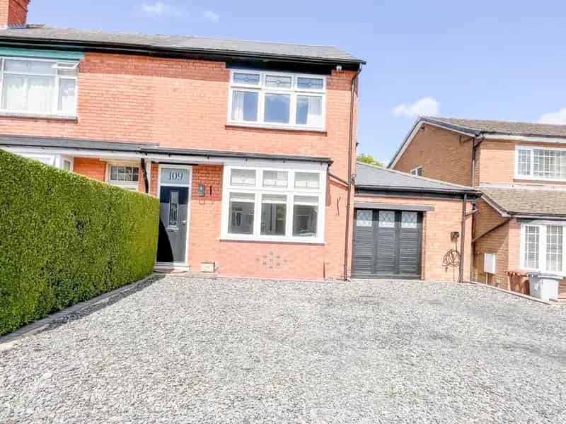 4 Bedroom End Terraced House for Sale