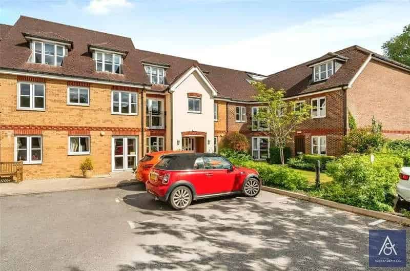 1 Bed Flat for Sale in Assisted Living Development