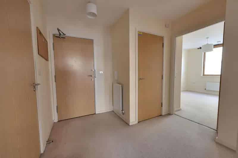 2 Bedroom Ground Floor Flat for Sale Near Bristol Harbourside