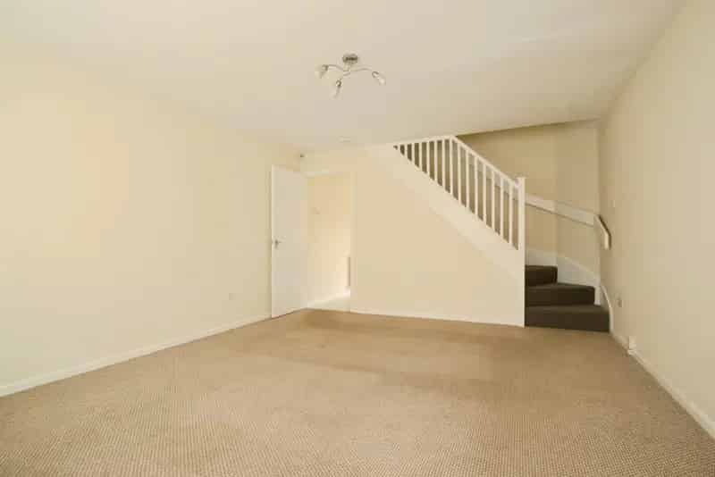 3 Bedroom Terraced House Near Cardiff City Centre