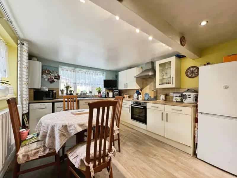 1 Bedroom Ground Floor Flat Folkestone South Facing Garden