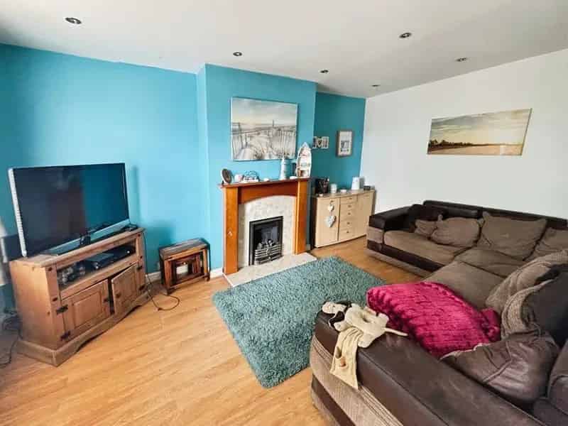 3 Bedroom Semi Detached House For Sale Cheshire CH1