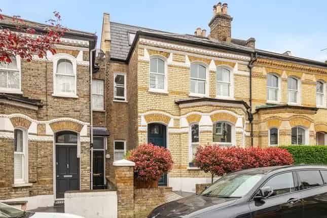Four Bedroom Period Family Home Near Northcote Road