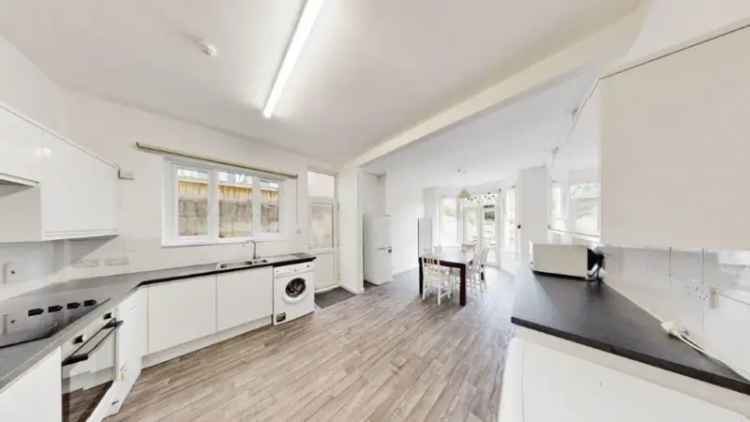 6 Bedroom Semi-Detached House to Rent Poets Corner Bath