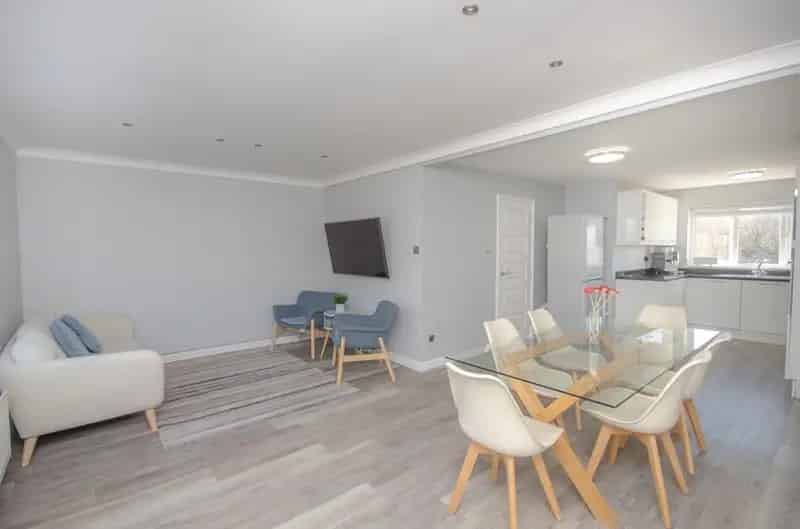 3 Bedroom Townhouse for Sale Downend