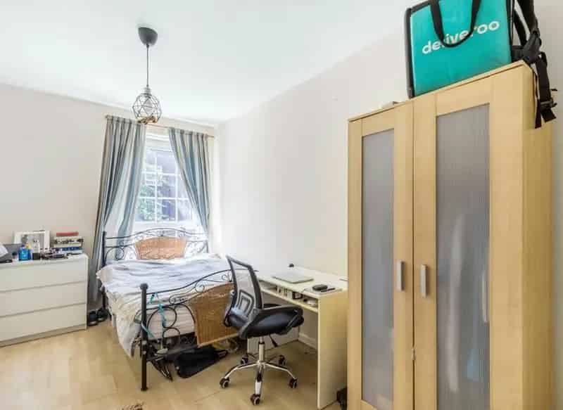 Spacious 3 Double Bedroom Flat Near Stockwell Tube