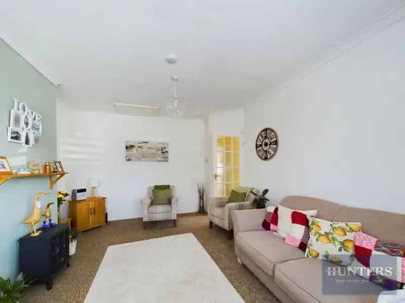 2 Bedroom Bungalow for Sale in Hatherley