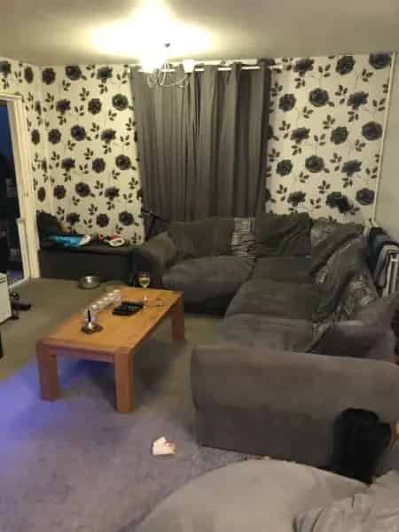 Three Bedroom House Near London