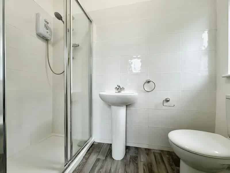 3 Bedroom Flat to Rent London SE14 - Stunning Victorian Conversion