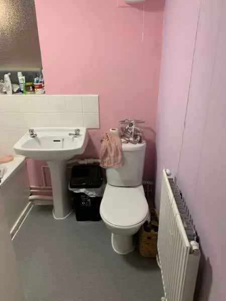 Flat For Rent in Dacorum, England