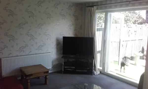 Semi Detached Maisonette Private Garden Good Transport Links