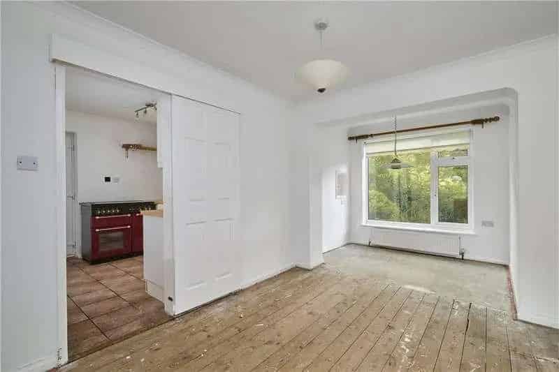 3 Bed Detached House For Sale Large Garden Modernisation Potential