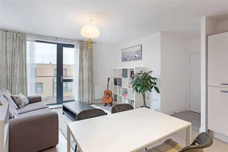 2 Bedroom Apartment for Sale in Cambridge