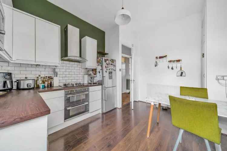 2 Bed Flat for Sale - Victorian Conversion with Garden