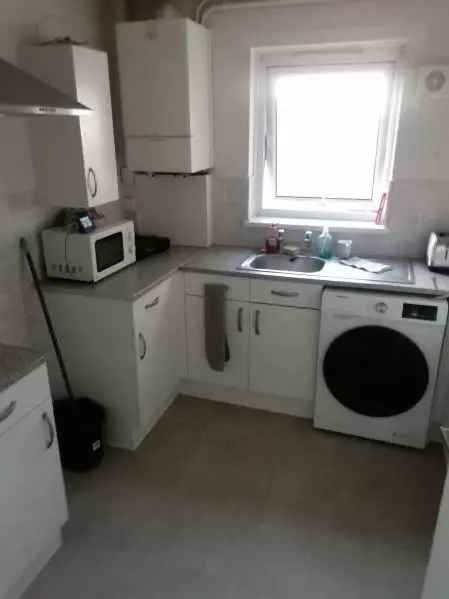 Flat For Rent in Havant, England