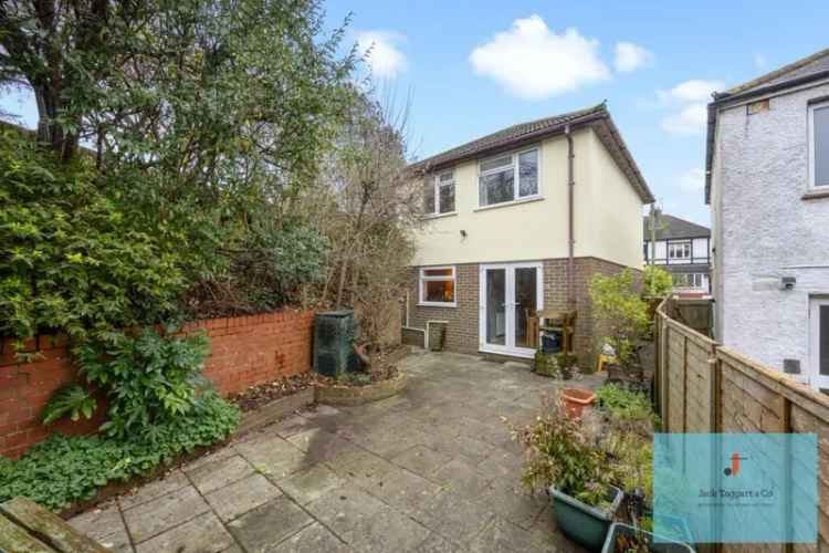 3 Bedroom Detached House for Sale in Brighton