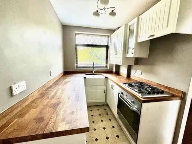 Two Bedroom Cottage Terrace House Available End of July