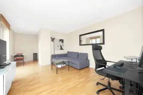 1 Bedroom Sub Penthouse Apartment with Terrace - July 2025