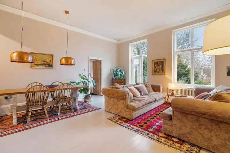 2-Bed Conversion with Garden Studio