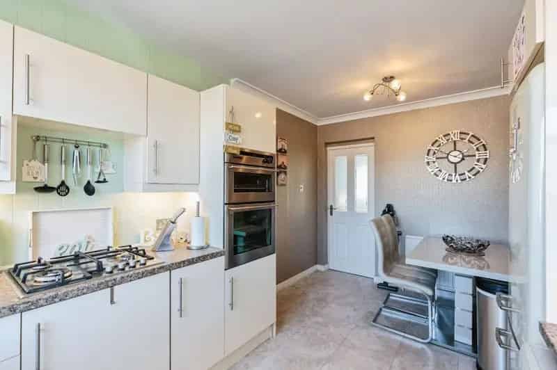 2 Bedroom Flat for Sale Blackpool FY4