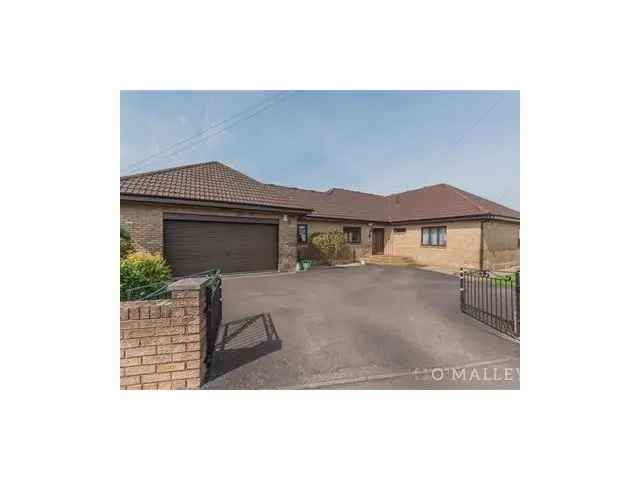 4 Bedroom Detached Bungalow for Sale in Cambus
